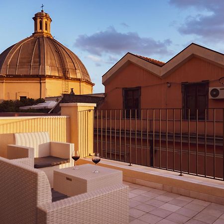 Luxury Suite La Terrazza In Pieno Centro In Cagliari Bagian luar foto