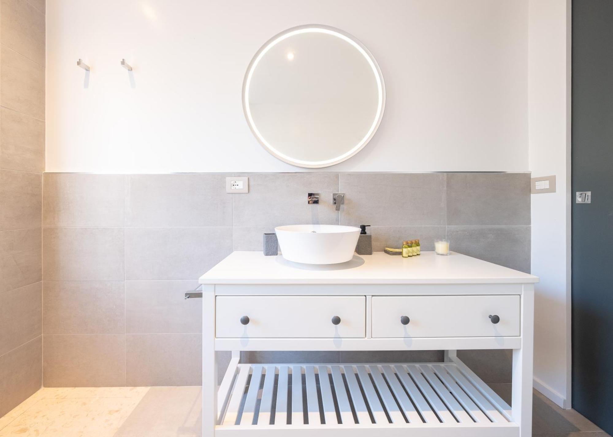 Luxury Suite La Terrazza In Pieno Centro In Cagliari Bagian luar foto